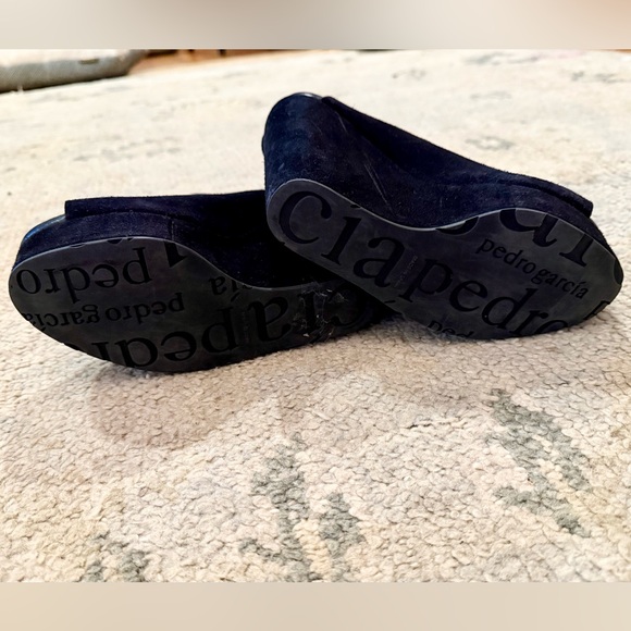 Pedro Garcia suede black wedge platform slingbacks Sz 38 / 8 US - Picture 5 of 6